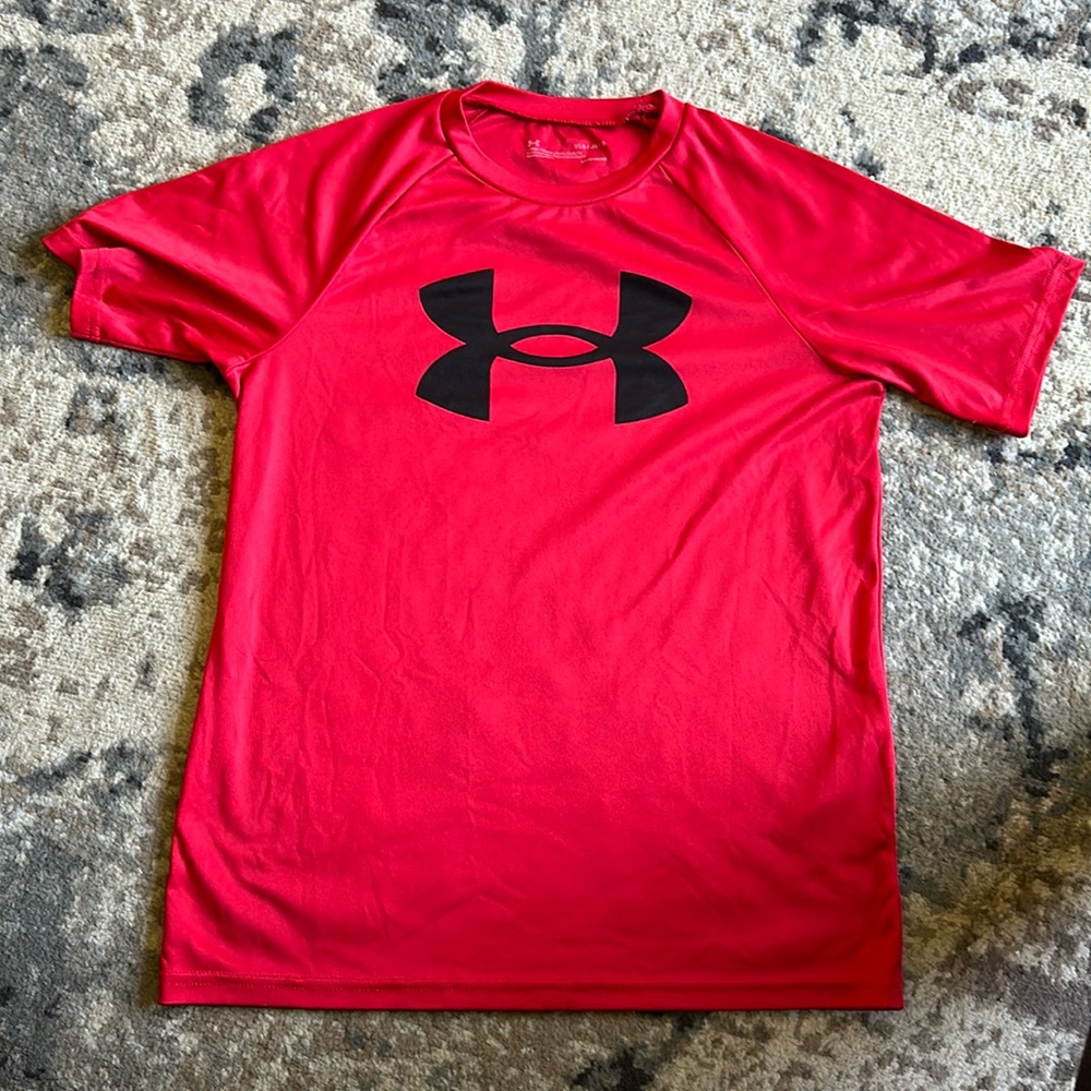Under Armour T-shirt